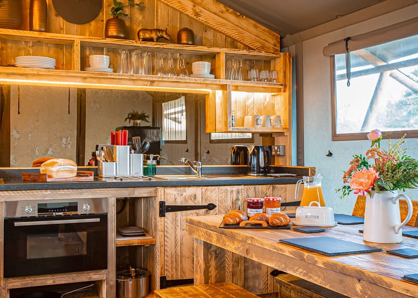 Safari Tent Plus - Plassey Holiday Park, Eyton, Wrexham