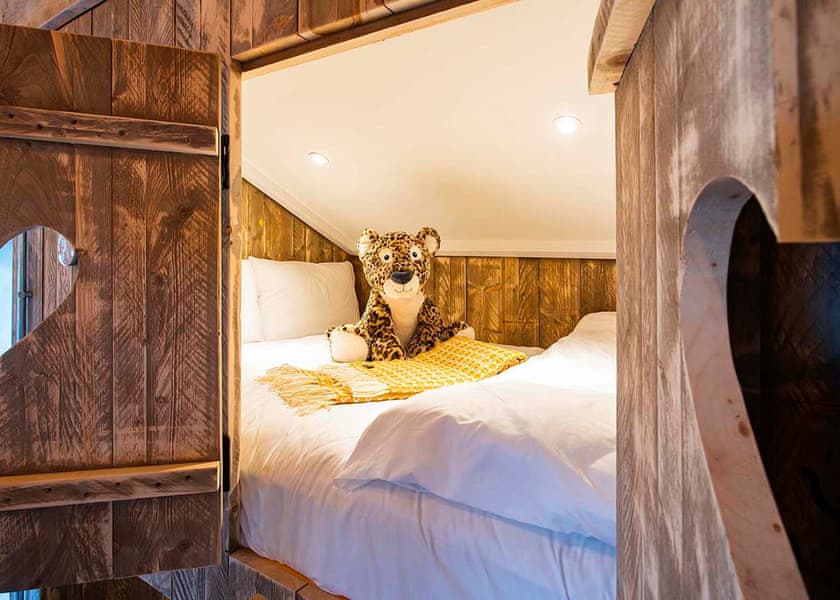 Safari Tent Plus - Plassey Holiday Park, Eyton, Wrexham