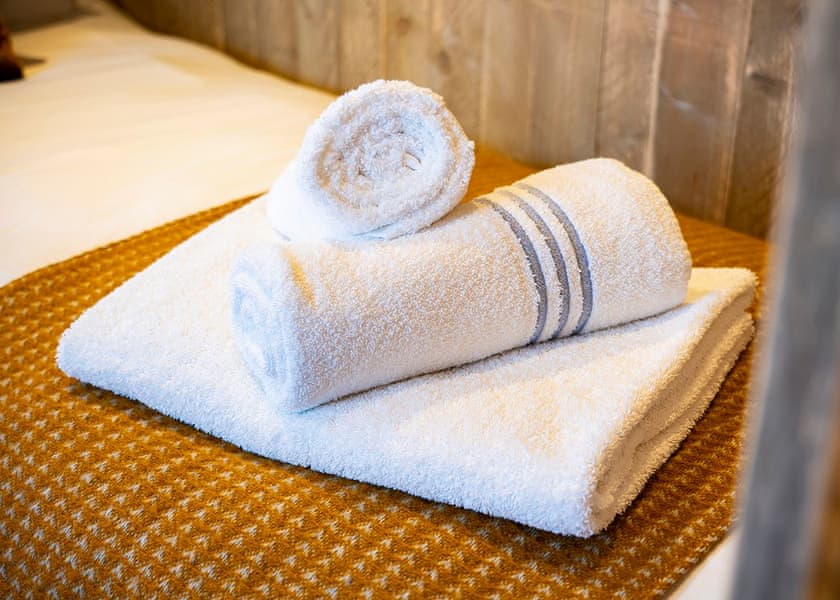 Safari Tent Plus - Plassey Holiday Park, Eyton, Wrexham