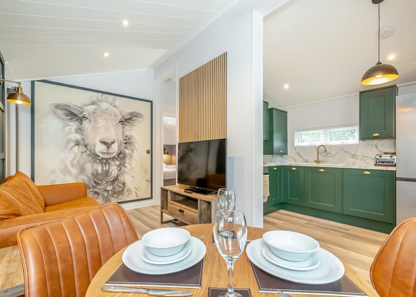 Plas Isaf Lodge Retreat, Caerwys 