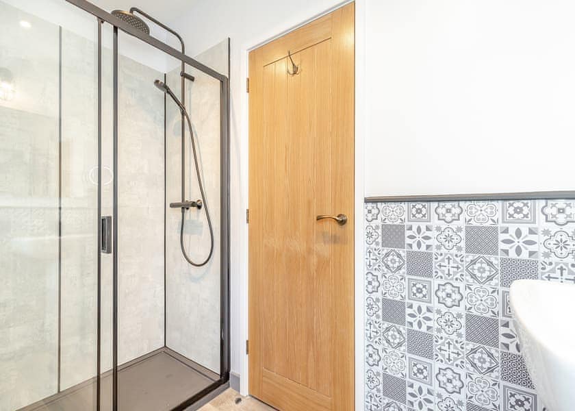 Glyndwr - Plas Isaf Lodge Retreat, Caerwys