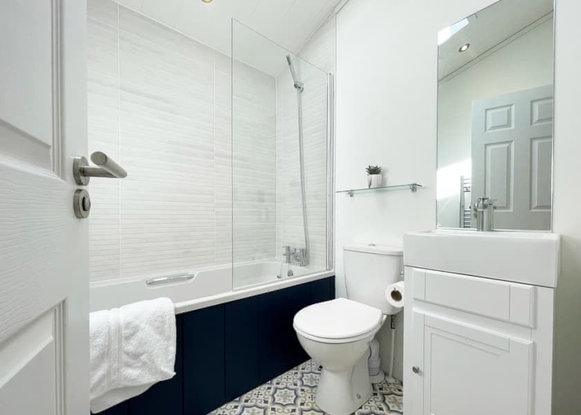 Tuscany 4 Hot Tub Lodge - Primley Meadow, Paignton