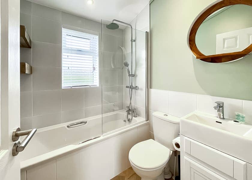 Retreat Hot Tub Lodge - Primley Meadow, Paignton