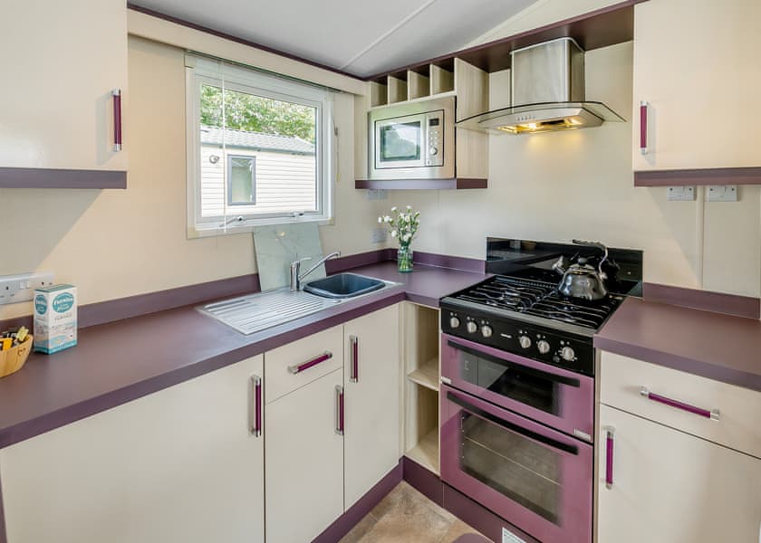 Gold - Poldown Holiday Park, Helston