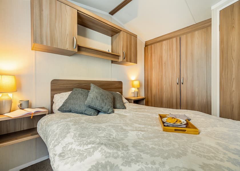 Gold - Poldown Holiday Park, Helston