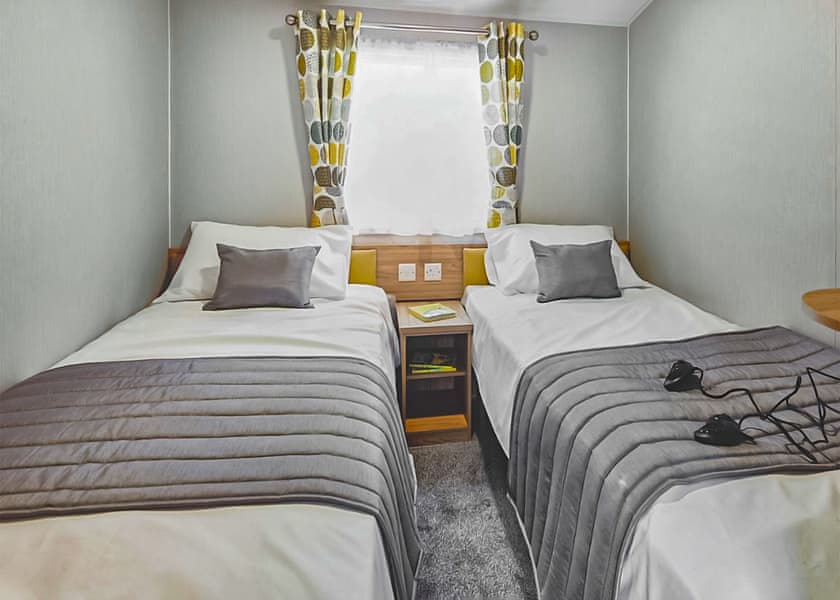 Platinum Plus - Poldown Holiday Park, Helston