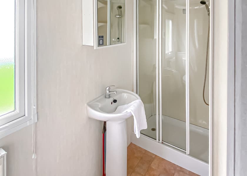 Classic Caravan 4 - Praa Sands Holiday Park, Penzance