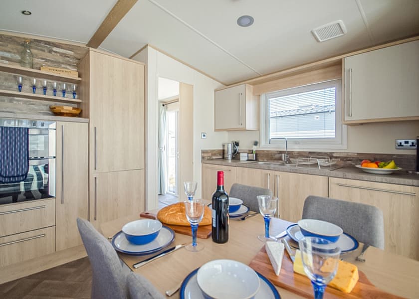 Platinum 3 Lodge with decking - Pentire Coastal Holiday Park, Bude