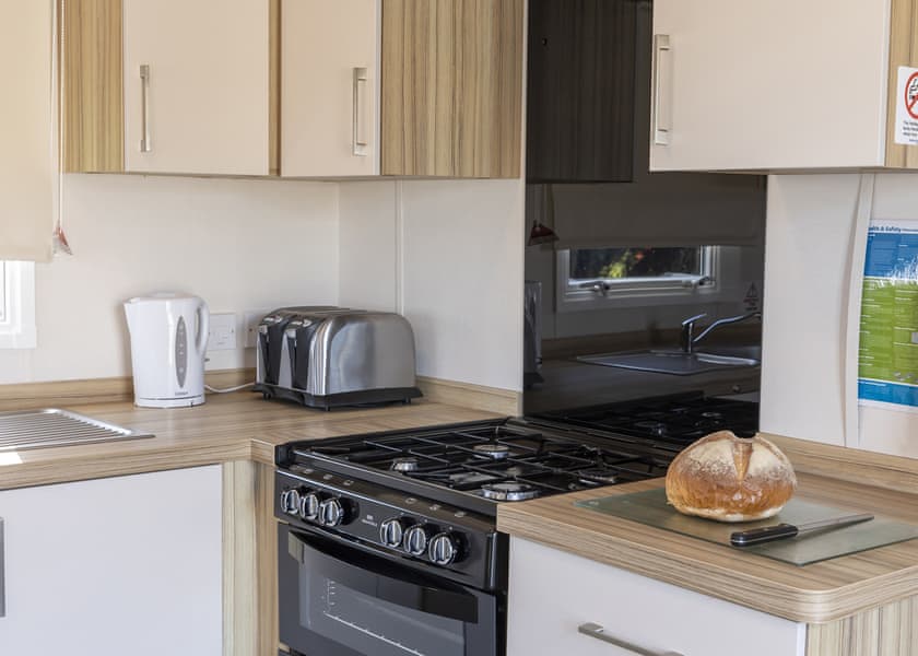 Gold 2 Caravan (Pet) - Pentire Coastal Holiday Park, Bude