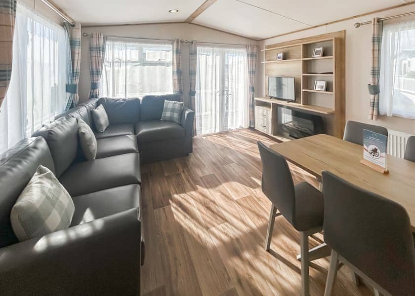 Purn Gold 8 (Pet) - Riverside Holiday Village, Bleadon, Weston-Super-Mare