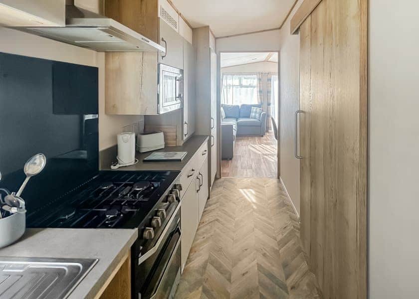 Purn Gold 8 (Pet) - Riverside Holiday Village, Bleadon, Weston-Super-Mare