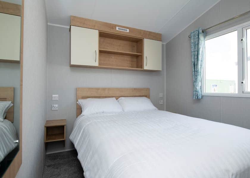 Typical Beccles | Beccles - Breydon Water, Burgh Castle, Nr Gt Yarmouth