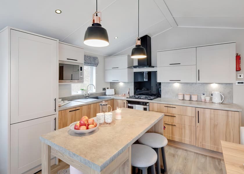 Autograph Junior Lodge 2 Bed with Hot Tub - Percy Wood Country Park, Morpeth