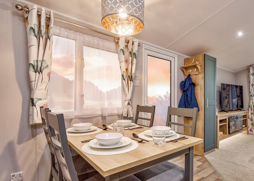 Autograph Junior Lodge 3 Bed with Hot Tub - Percy Wood Country Park, Morpeth