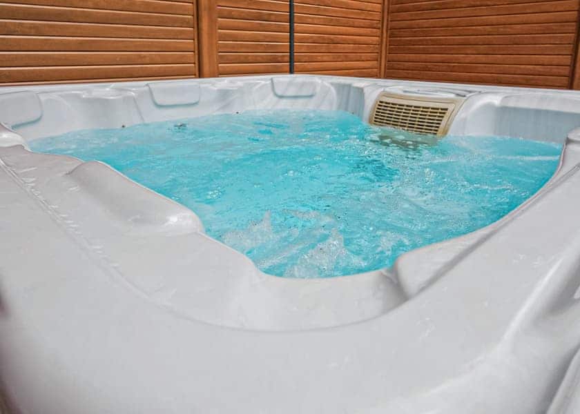 Autograph Junior Lodge 2 Bed with Hot Tub Pet - Percy Wood Country Park, Morpeth