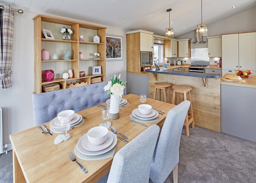 Autograph Lodge 2 Bed with Hot Tub - Percy Wood Country Park, Morpeth