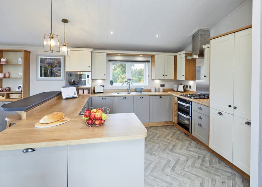 Autograph Lodge 2 Bed with Hot Tub - Percy Wood Country Park, Morpeth