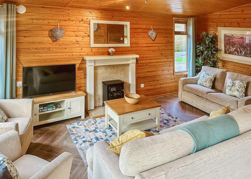 Aintree Lodge - Pant Wilkin Lodges and Equestrian Centre, Cowbridge
