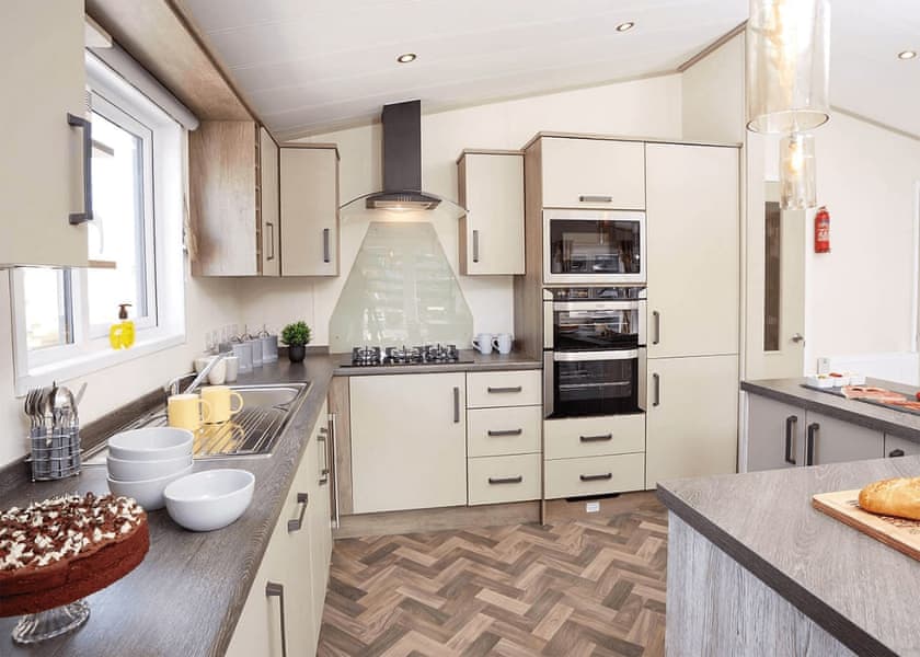 Luxury Willow Lodge (Sleeps 4, Dog Friendly) - Queensberry Bay Holiday Park, Annan, Dumfries & Galloway