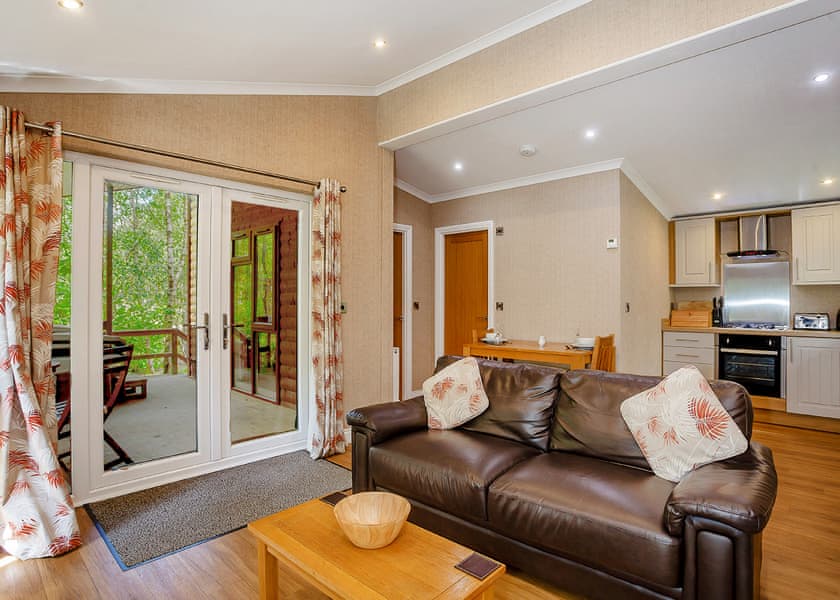 Fox Cub - Quarry Walk Lodges, Freehay, Cheadle