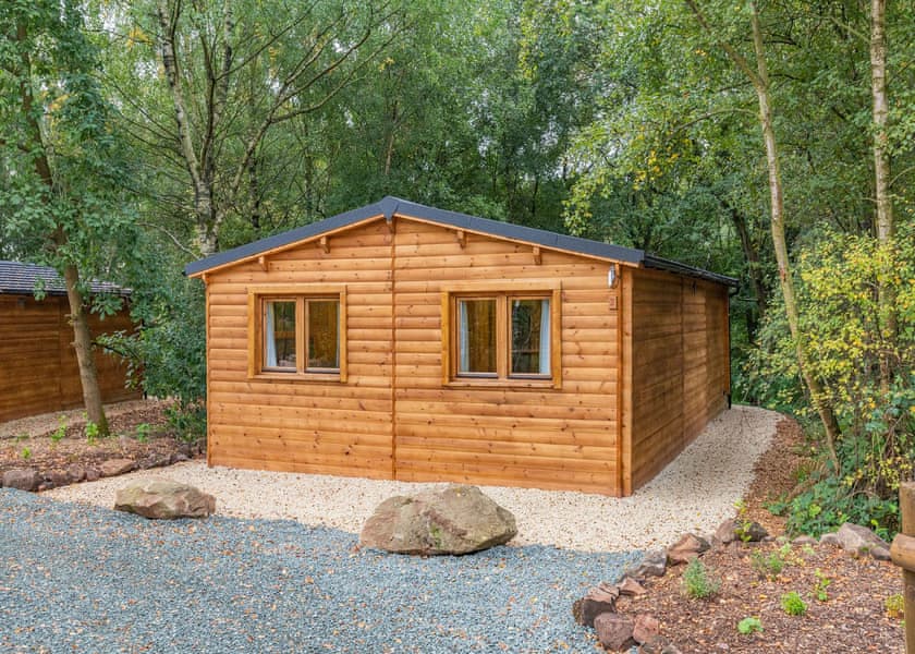 Robin Log Cabin - Quarry Walk Lodges, Freehay, Cheadle