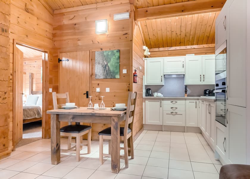 Woodpecker Log Cabin 2 (Pet) - Quarry Walk Lodges, Freehay, Cheadle