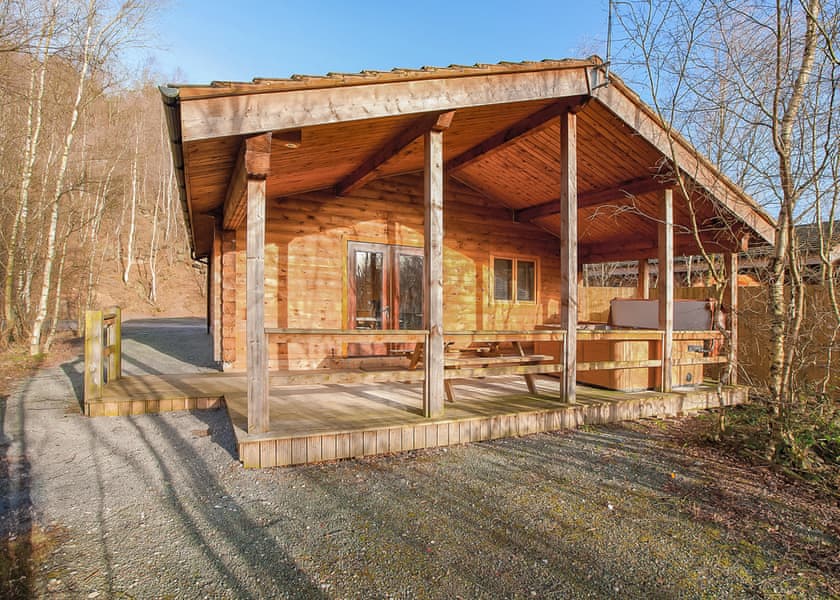 Badger Log Cabin 6 (Pet) - Quarry Walk Lodges, Freehay, Cheadle