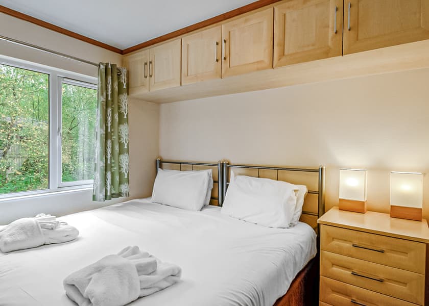 Fox Lodge 4 (Pet) - Quarry Walk Lodges, Freehay, Cheadle