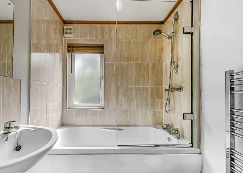 Fox Lodge 4 (Pet) - Quarry Walk Lodges, Freehay, Cheadle