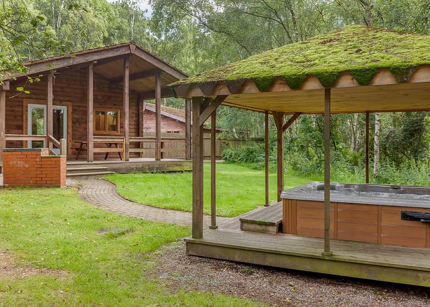 Owl Garden - Quarry Walk Lodges, Freehay, Cheadle