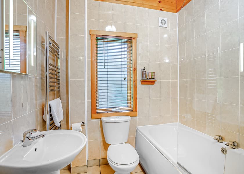 Owl Garden - Quarry Walk Lodges, Freehay, Cheadle