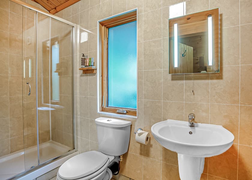 Badger Plus 6 - Quarry Walk Lodges, Freehay, Cheadle