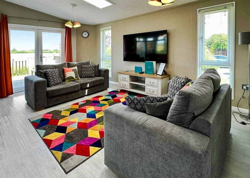 Sunrise Spa - Raywell Hall Country Lodges, Raywell, Beverley