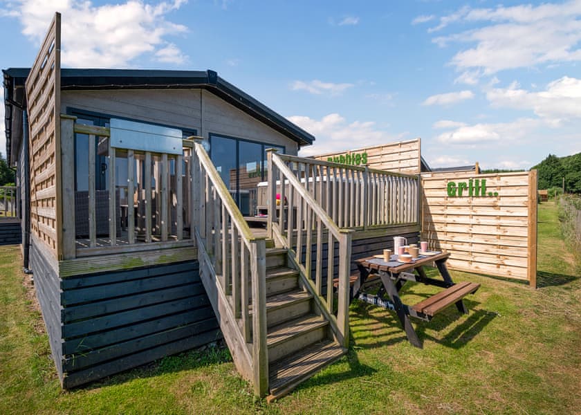 Spa Freedom - Raywell Hall Country Lodges, Raywell, Beverley