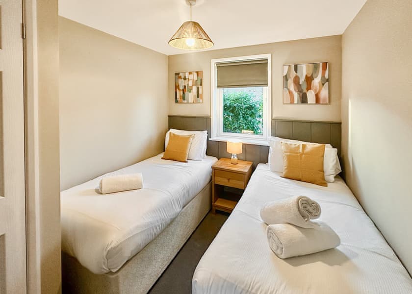 Spa Freedom - Raywell Hall Country Lodges, Raywell, Beverley