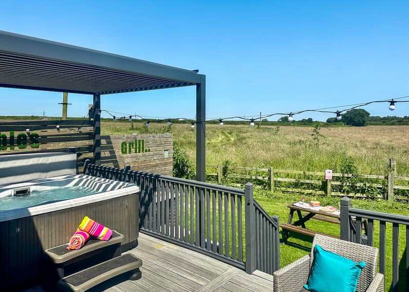 Spa Panoramic - Raywell Hall Country Lodges, Raywell, Beverley