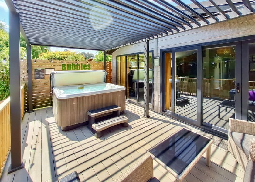 Spa Escape (Pet Garden) in Raywell, Beverley Hoseasons