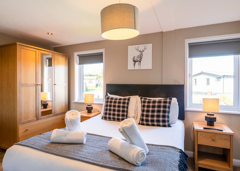 Spa Escape (Pet Garden & EV charger) - Raywell Hall Country Lodges, Raywell, Beverley