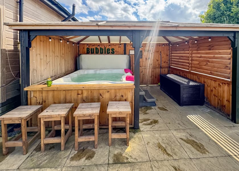 Spa Pacific (EV charger) - Raywell Hall Country Lodges, Raywell, Beverley