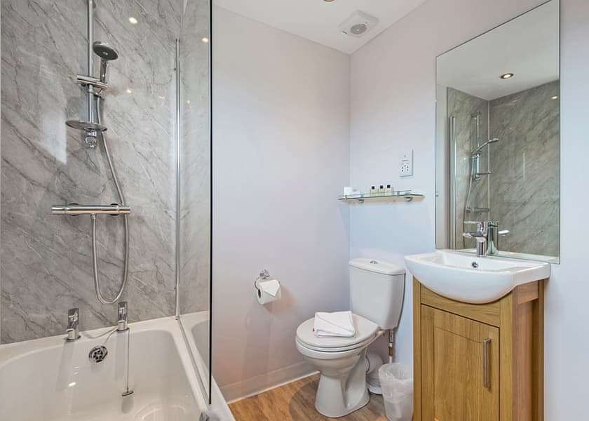 Spa Radiance (EV charger) - Raywell Hall Country Lodges, Raywell, Beverley