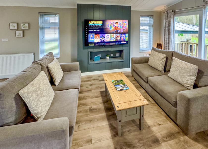 Woodside Spa - Raywell Hall Country Lodges, Raywell, Beverley