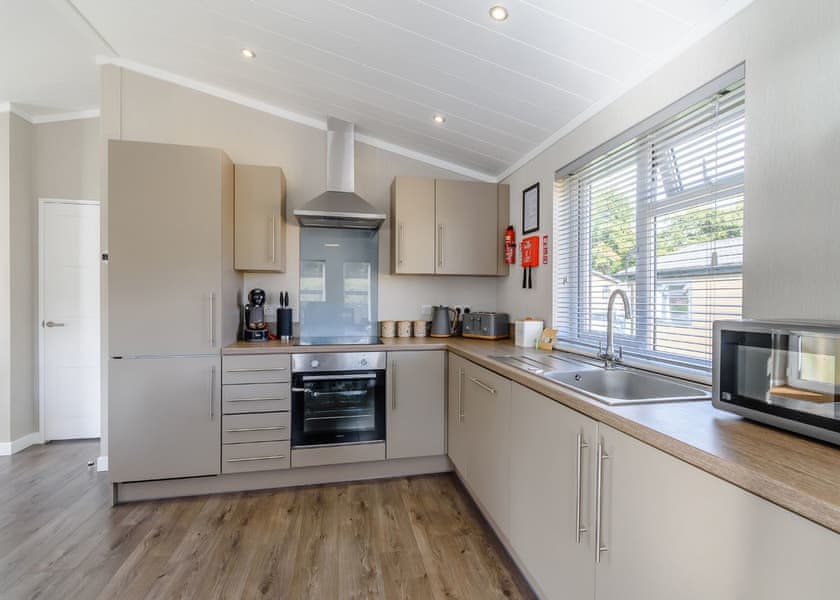 Spa Jubilation (Pet Garden) - Raywell Hall Country Lodges, Raywell, Beverley