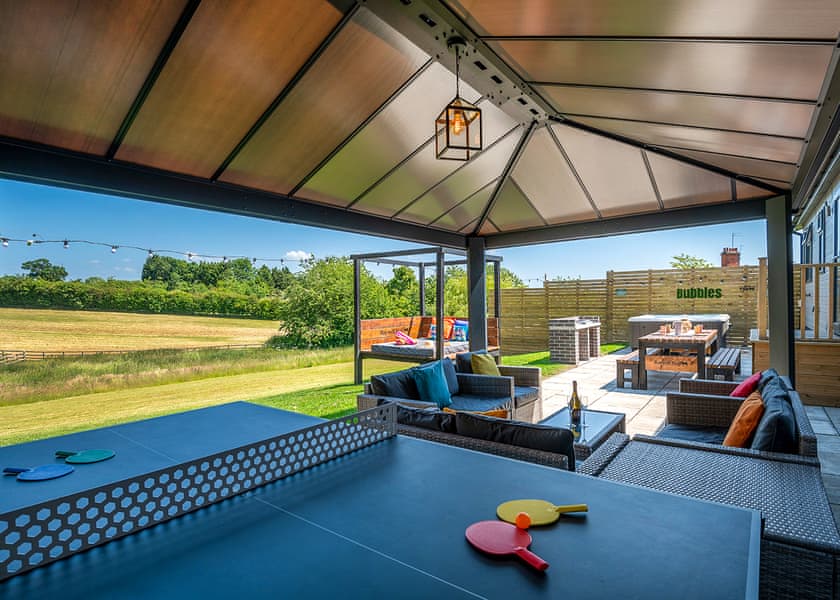Spa Utopia - Raywell Hall Country Lodges, Raywell, Beverley