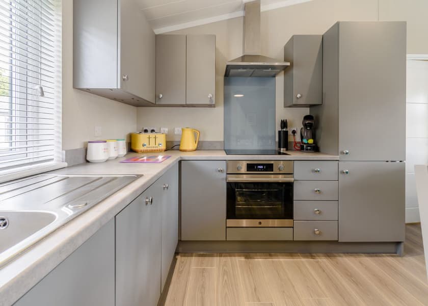 Spa Utopia - Raywell Hall Country Lodges, Raywell, Beverley