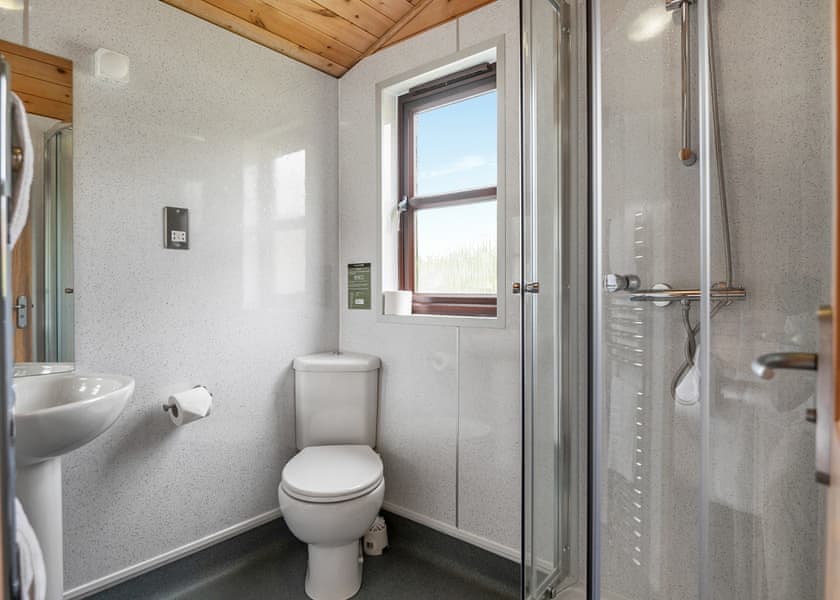 Amblewood Spa (Pet) - Raywell Hall Country Lodges, Raywell, Beverley