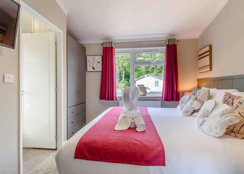 Spa Rhapsody - Raywell Hall Country Lodges, Raywell, Beverley