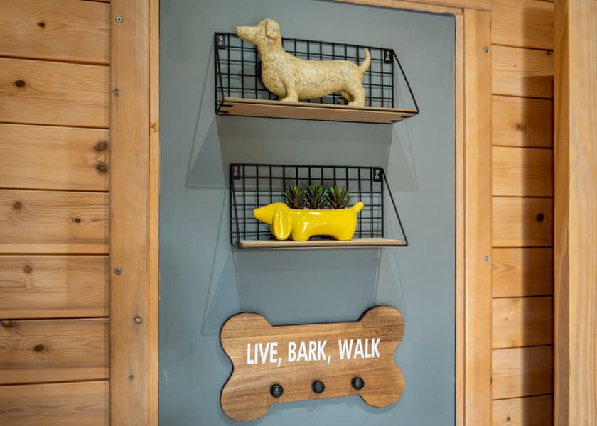 Beechwood Spa (Pet Garden) - Raywell Hall Country Lodges, Raywell, Beverley