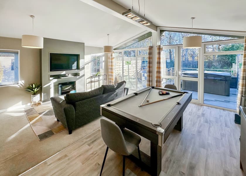 Spa Amour - Raywell Hall Country Lodges, Raywell, Beverley