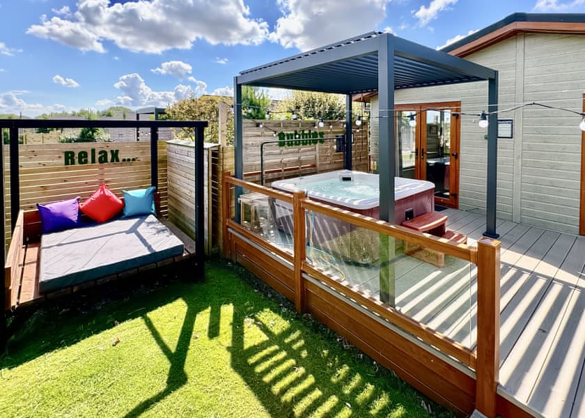 Spa Horizon - Raywell Hall Country Lodges, Raywell, Beverley
