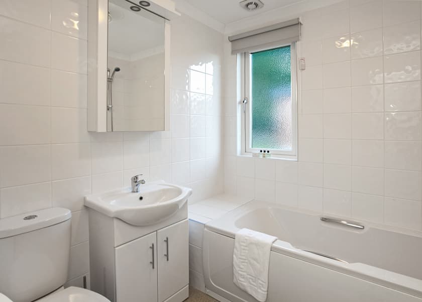 Spa Horizon - Raywell Hall Country Lodges, Raywell, Beverley